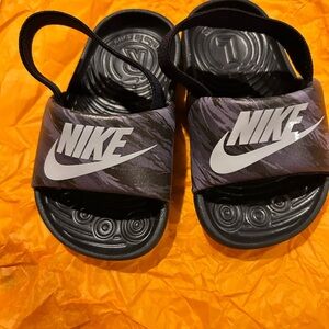 Nike Kids Black and Gray Slide Sandals